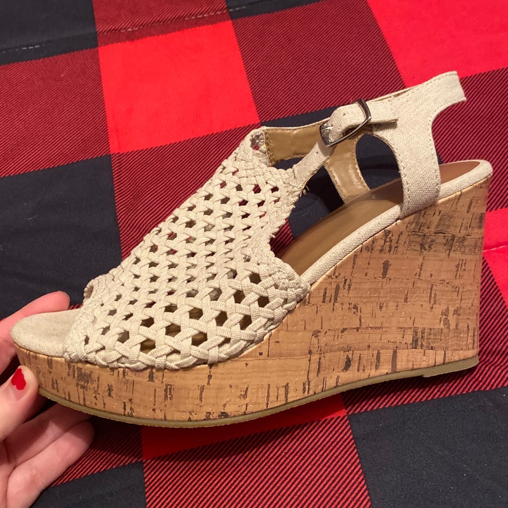 WEDGES - Picture 5 of 7
